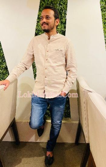 profile-photo profile-photo