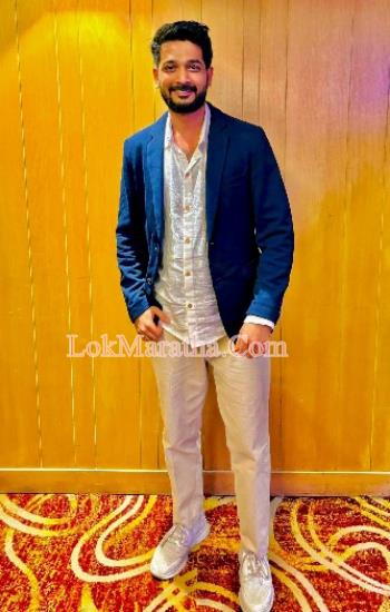 profile-photo profile-photo