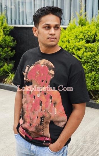 profile-photo profile-photo