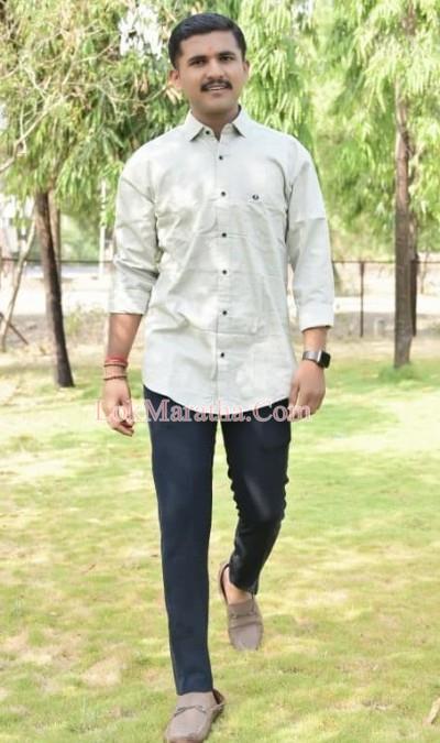 profile-photo profile-photo