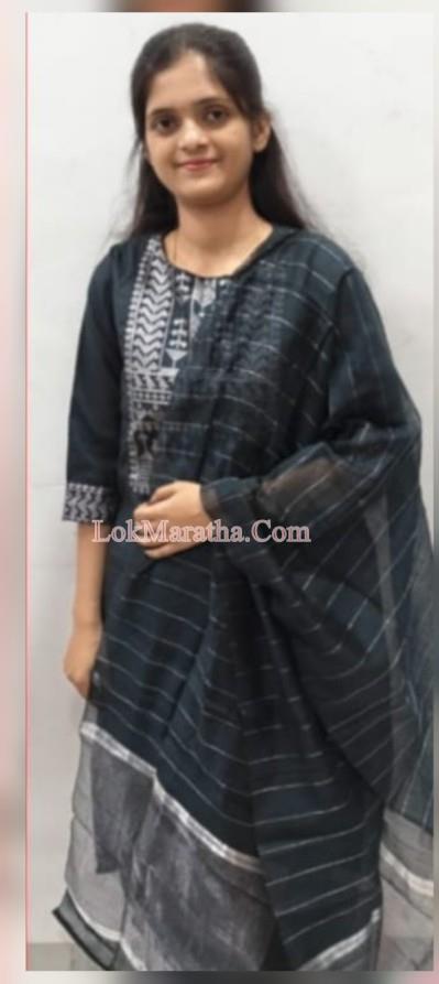 profile-photo profile-photo