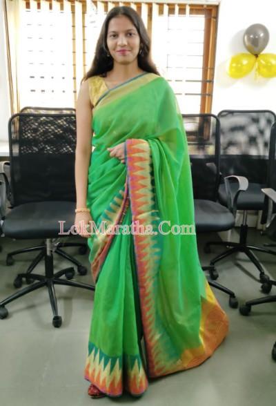 profile-photo profile-photo