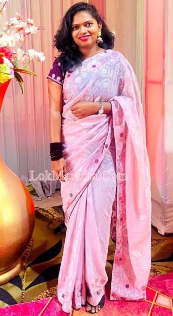 profile-photo profile-photo